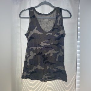 camo tank